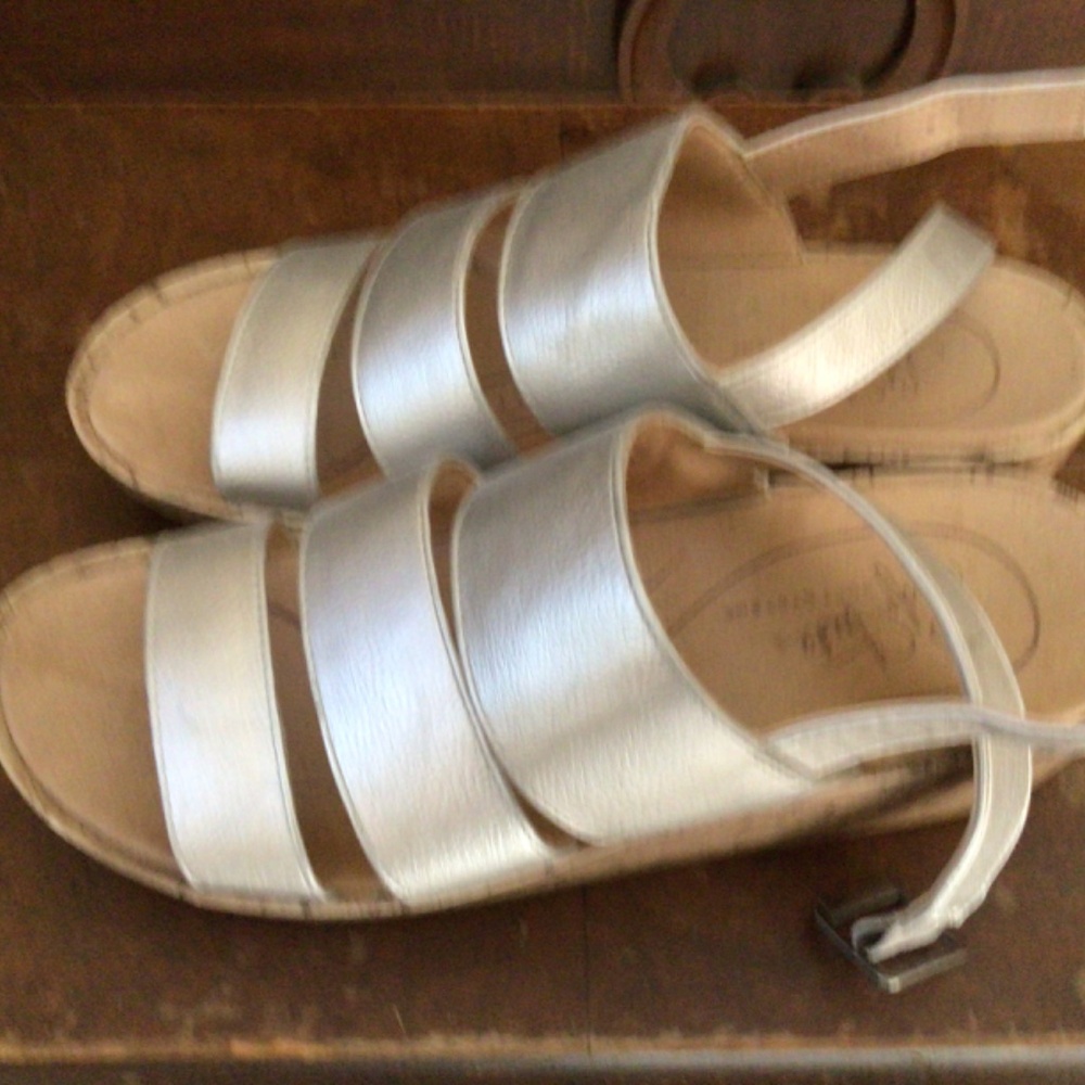 Silver sandals - Picture 2 of 15